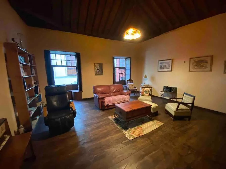 Casa Montanez, Caseron Historico Santa Cruz de la Palma